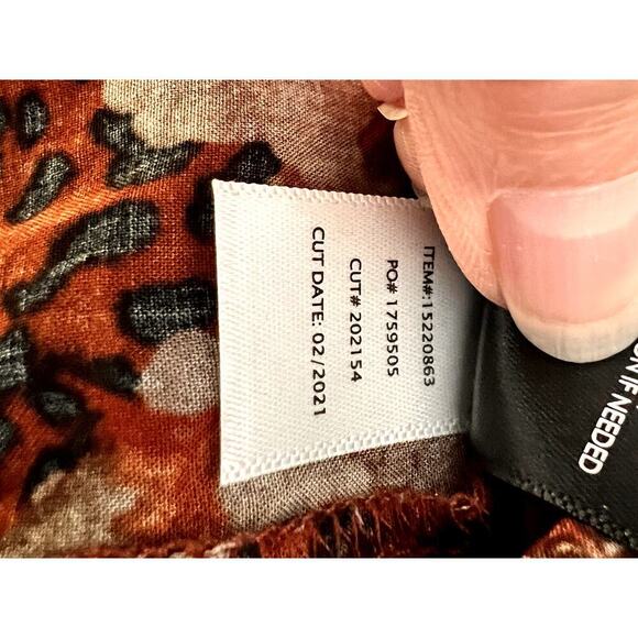 Torrid women's size 2 Harper shirt brown/orange floral top Corpcore, Autumn - Picture 8 of 8